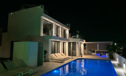 Herverkoop - Villa -
San Fulgencio - La Marina