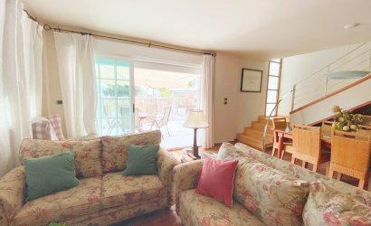 Resale - Villa -
Los Alcazares