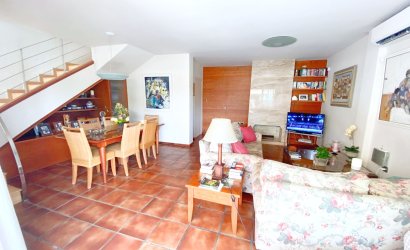Resale - Villa -
Los Alcazares