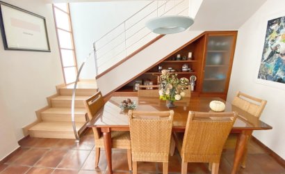 Resale - Villa -
Los Alcazares