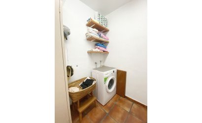 Resale - Villa -
Los Alcazares