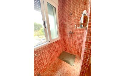 Resale - Villa -
Los Alcazares