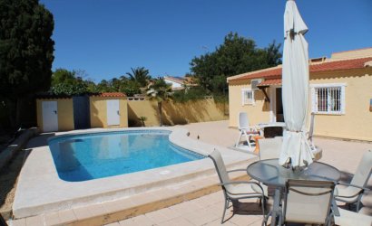 Herverkoop - Villa -
Alfas del Pí - Urbanizaciones