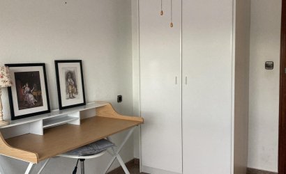 Herverkoop - Apartment -
Salinas