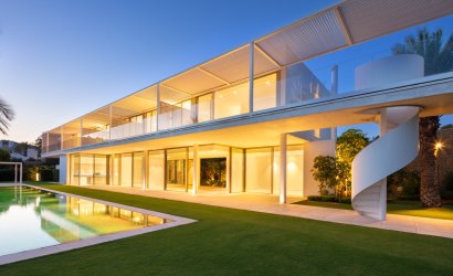 Herverkoop - Villa -
Malaga - Casares