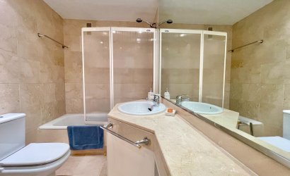 Resale - Apartment -
Marbella - Puerto Banús