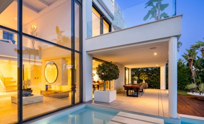 Herverkoop - Villa -
Marbella - East Marbella