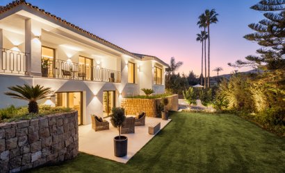 Resale - Villa -
Marbella - Nueva Andalucía