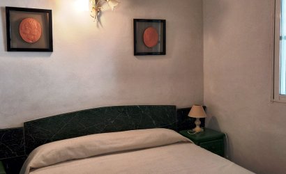 Herverkoop - Villa -
Denia