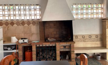 Herverkoop - Villa -
Denia