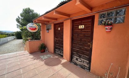 Resale - Country House -
Pinoso