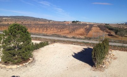 Resale - Country House -
Pinoso