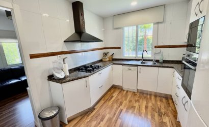 Herverkoop - Country House -
Torrellano