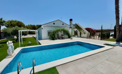 Herverkoop - Country House -
Torrellano