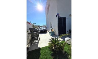 Herverkoop - Villa -
Benijofar