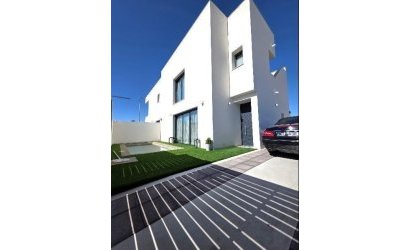 Herverkoop - Villa -
Benijofar