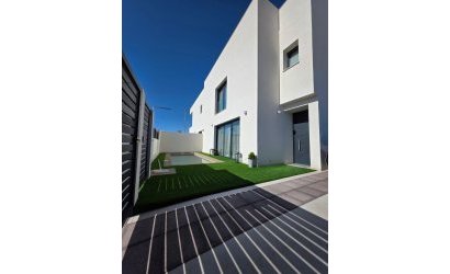 Herverkoop - Villa -
Benijofar