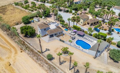 Herverkoop - Country House -
Catral