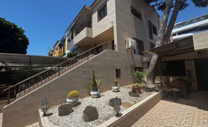 Resale - Townhouse -
Punta Prima
