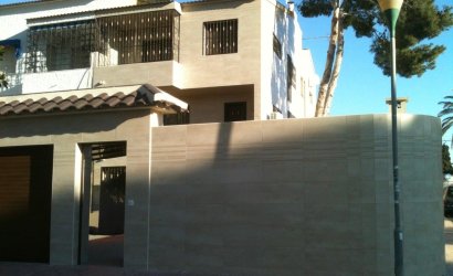 Resale - Townhouse -
Punta Prima