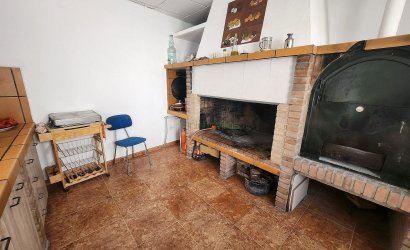 Herverkoop - Villa -
Villena