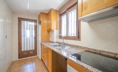 Resale - Townhouse -
Algorfa