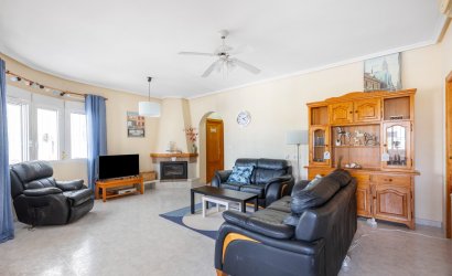 Herverkoop - Villa -
San Fulgencio