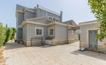 Herverkoop - Villa -
San Fulgencio