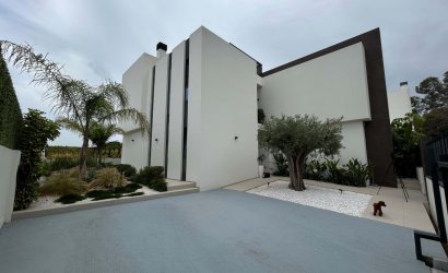 Herverkoop - Villa -
La Nucía