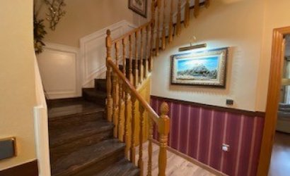 Herverkoop - Herenhuis -
Sax