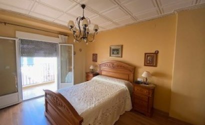 Herverkoop - Herenhuis -
Sax