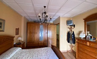 Herverkoop - Herenhuis -
Sax