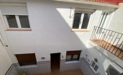 Herverkoop - Herenhuis -
Sax