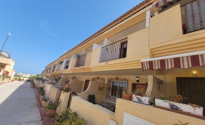 Herverkoop - Herenhuis -
Orihuela Costa - Playa Flamenca