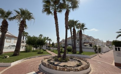 Herverkoop - Apartment -
Orihuela Costa - La Zenia