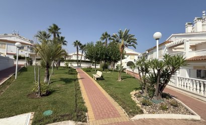 Herverkoop - Apartment -
Orihuela Costa - La Zenia