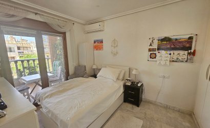 Herverkoop - Apartment -
Villamartín - PAU 8