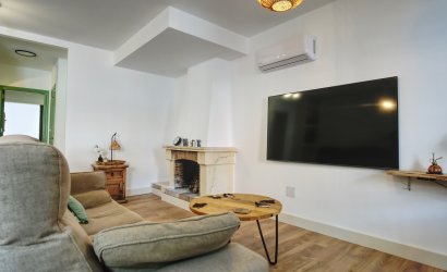 Resale - Villa -
Orihuela Costa - Costa Blanca