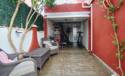 Resale - Villa -
Orihuela Costa - Costa Blanca