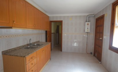 Herverkoop - Herenhuis -
Los Montesinos