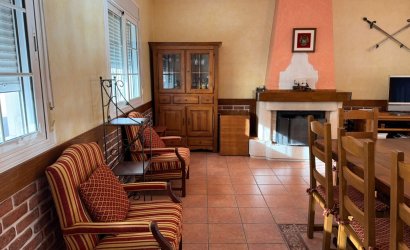 Herverkoop - Herenhuis -
Los Montesinos