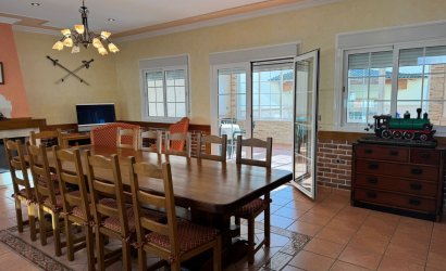 Herverkoop - Herenhuis -
Los Montesinos