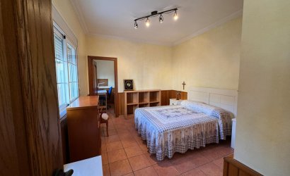 Herverkoop - Herenhuis -
Los Montesinos