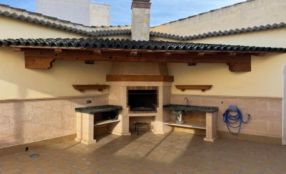 Herverkoop - Herenhuis -
Los Montesinos