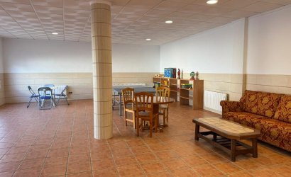 Herverkoop - Herenhuis -
Los Montesinos