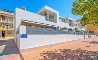 Reventa - Adosado -
Formentera del Segura