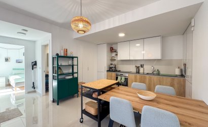 Herverkoop - Herenhuis -
Algorfa