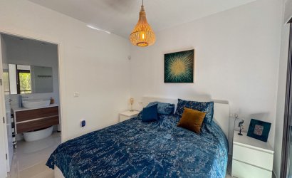 Herverkoop - Herenhuis -
Algorfa