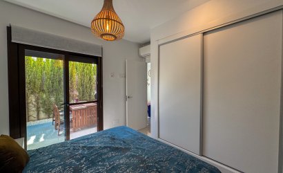 Herverkoop - Herenhuis -
Algorfa