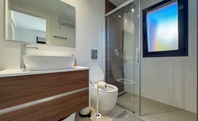 Herverkoop - Herenhuis -
Algorfa